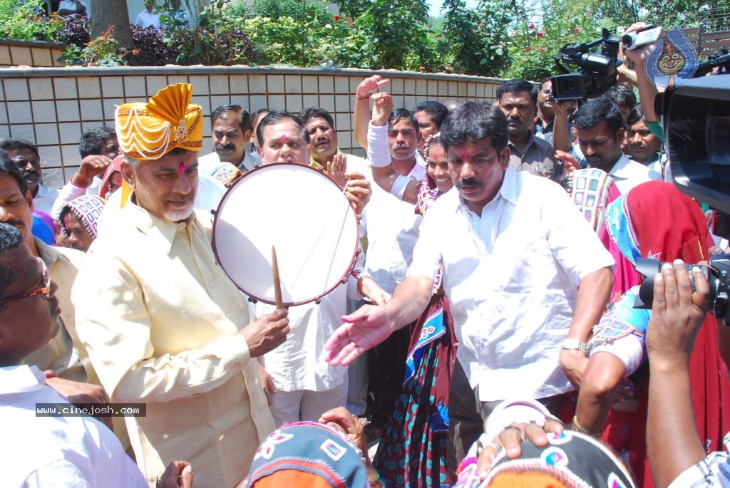 Holi 2014 Celebrations in Hyderabad - 52 / 151 photos