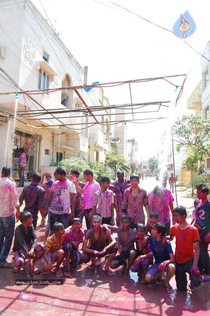Holi 2014 Celebrations in Hyderabad - 82 / 151 photos