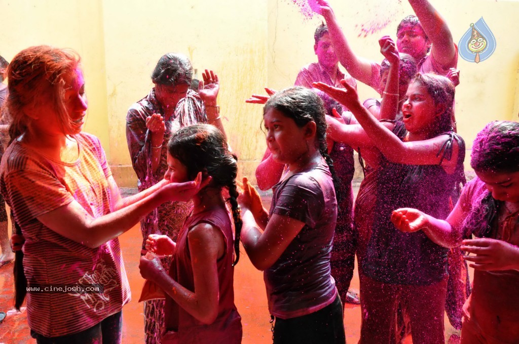 Holi Celebrations at Hyderabad - 48 / 73 photos