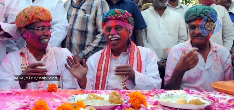 Holi Celebrations in Hyderabad - 3 / 76 photos