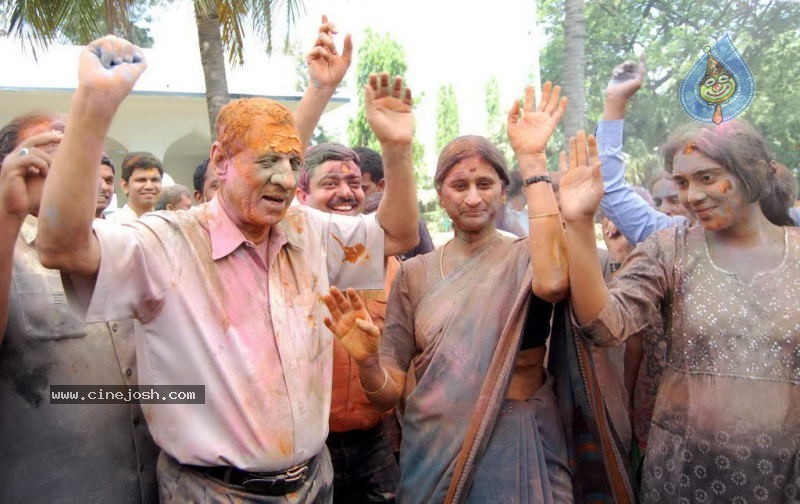 Holi Celebrations in Hyderabad - 5 / 76 photos