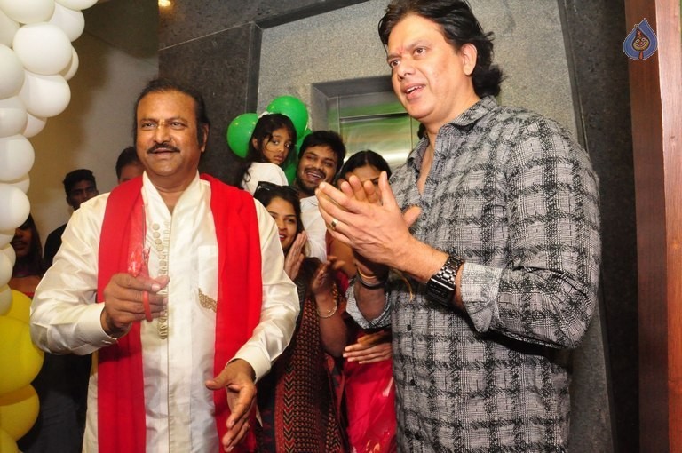 Hotel Junior Kuppanna Launch - 25 / 79 photos