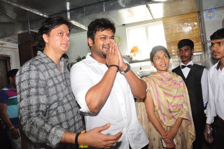 Hotel Junior Kuppanna Launch - 34 / 79 photos