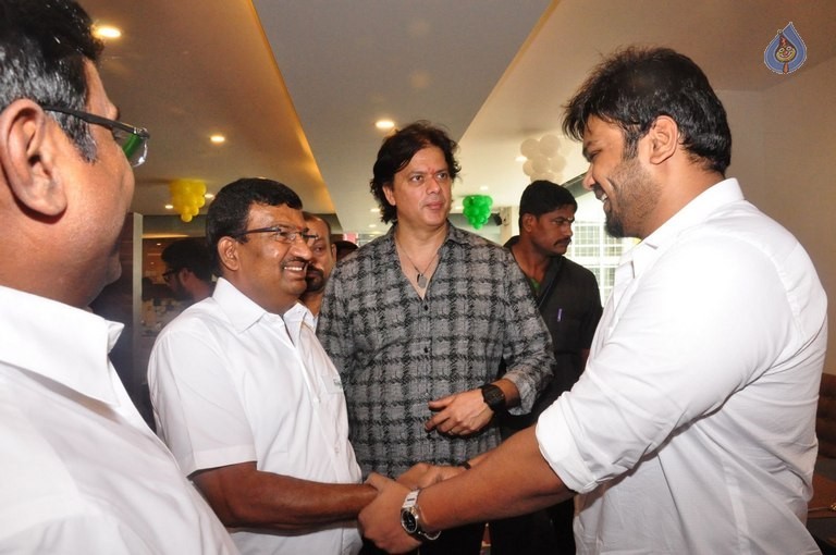 Hotel Junior Kuppanna Launch - 54 / 79 photos
