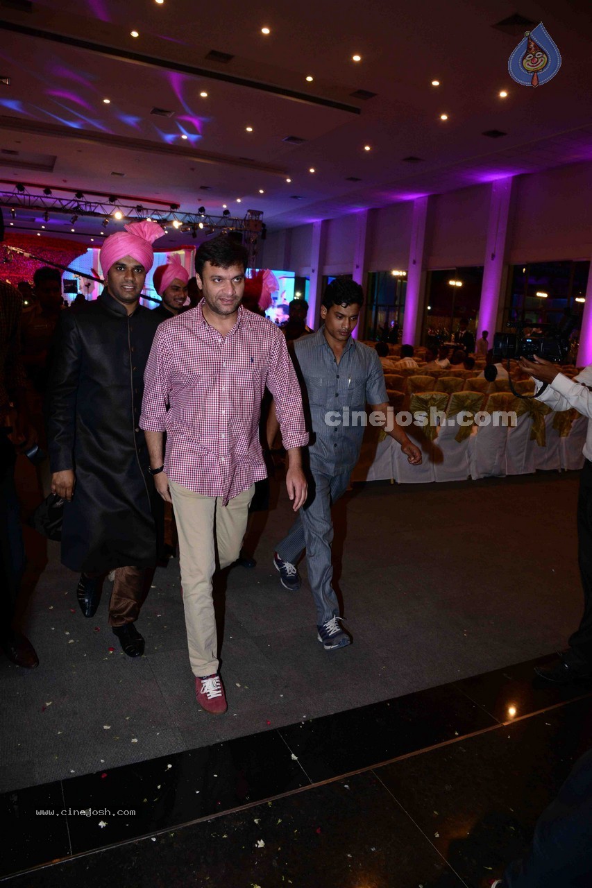 Humera Tarannum n Mohd Sameer Ahmed Wedding Ceremony - 17 / 109 photos