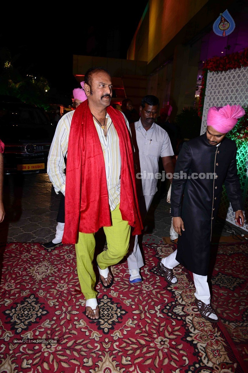 Humera Tarannum n Mohd Sameer Ahmed Wedding Ceremony - 21 / 109 photos