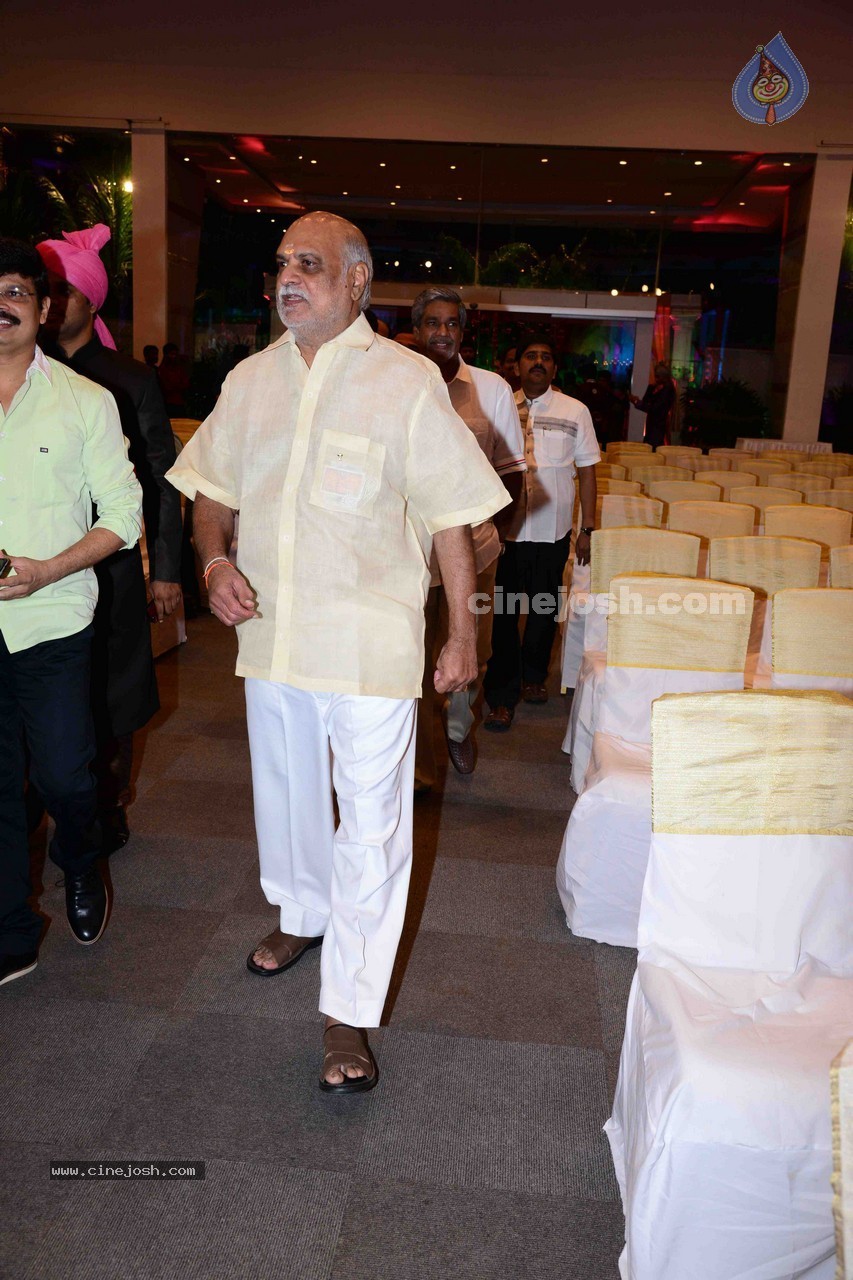 Humera Tarannum n Mohd Sameer Ahmed Wedding Ceremony - 68 / 109 photos