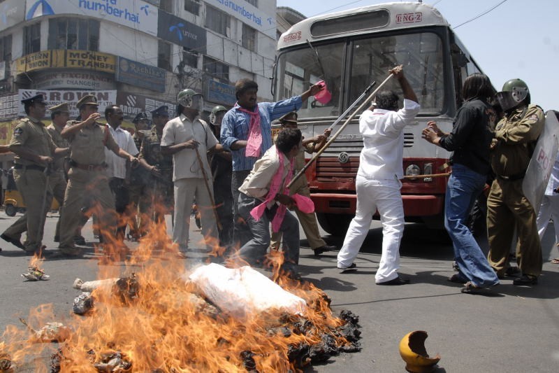 Hyderabad Bandh Photos - 9 / 16 photos