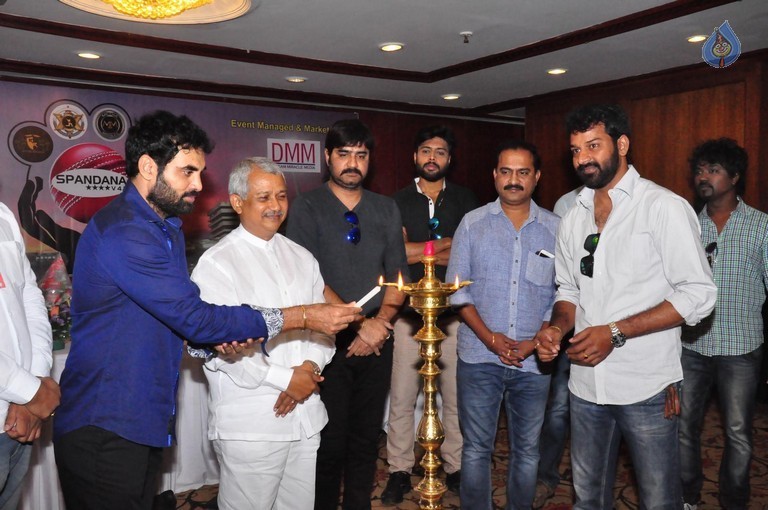 Hyderabad Biggest Cricket Logo Launch - 16 / 32 photos