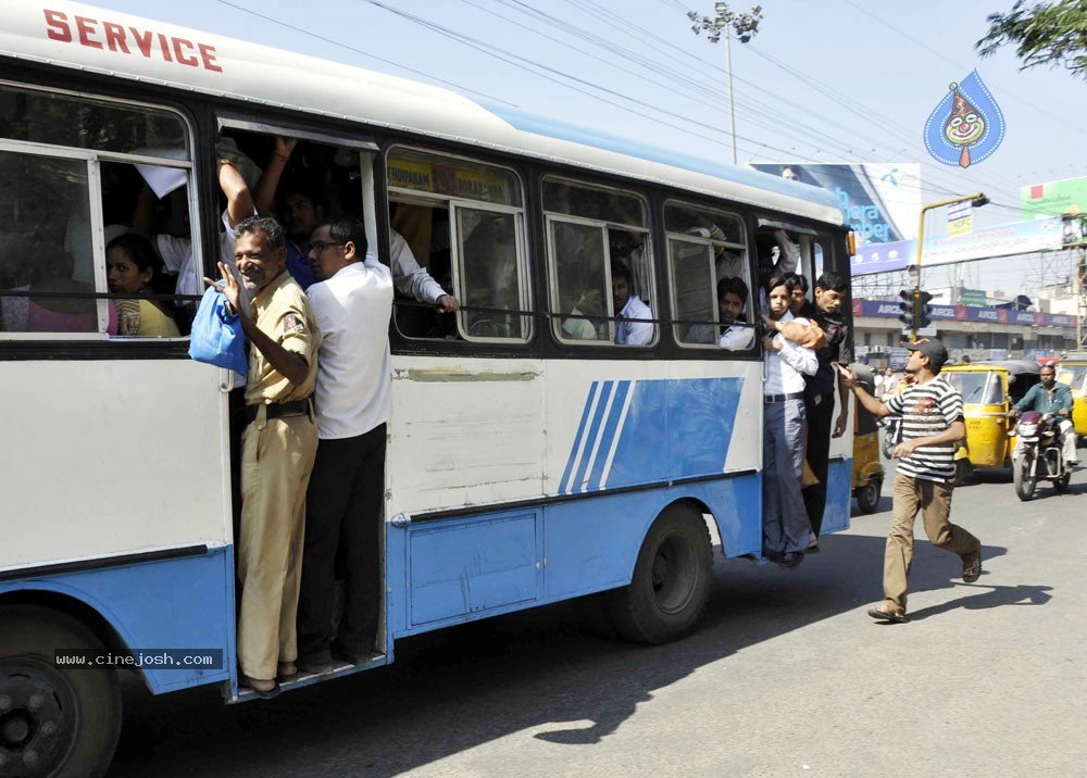 Hyderabad City Bandh By TRS  - 8 / 34 photos