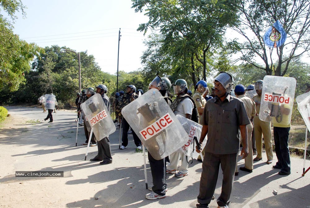 Hyderabad City Bandh By TRS  - 19 / 34 photos