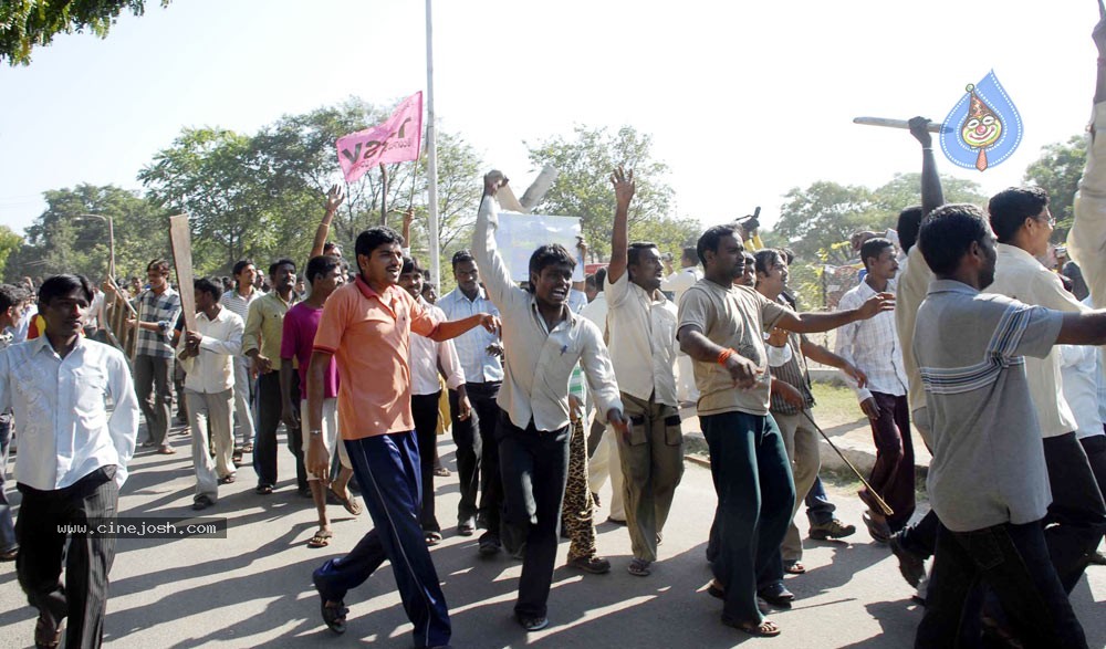 Hyderabad City Bandh By TRS  - 32 / 34 photos
