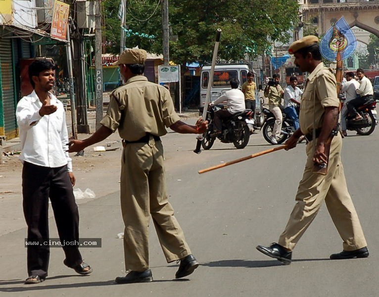 Hyderabad Old City Curfew Pics   - 3 / 102 photos