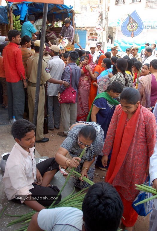 Hyderabad Old City Curfew Pics   - 8 / 102 photos
