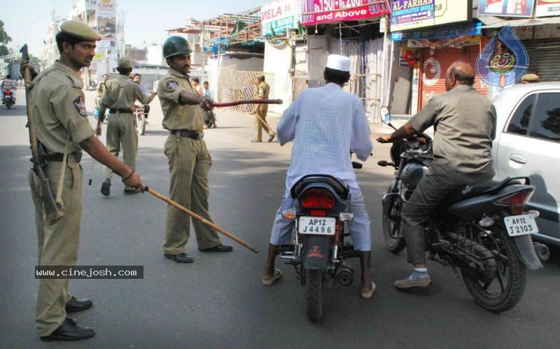 Hyderabad Old City Curfew Pics   - 11 / 102 photos