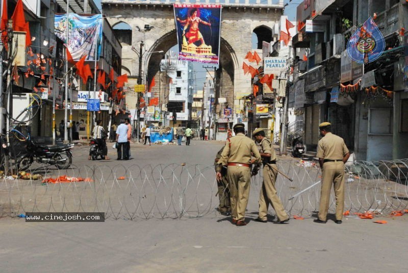Hyderabad Old City Curfew Pics   - 13 / 102 photos