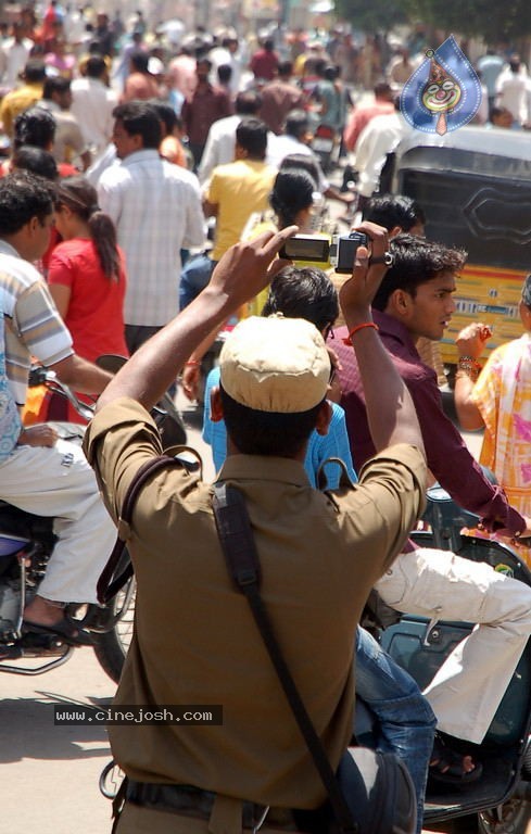 Hyderabad Old City Curfew Pics   - 29 / 102 photos