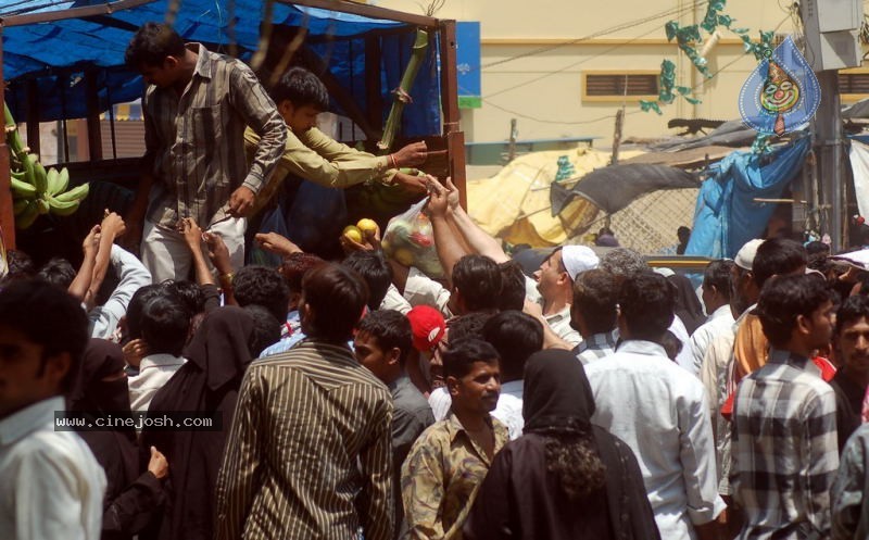 Hyderabad Old City Curfew Pics   - 50 / 102 photos