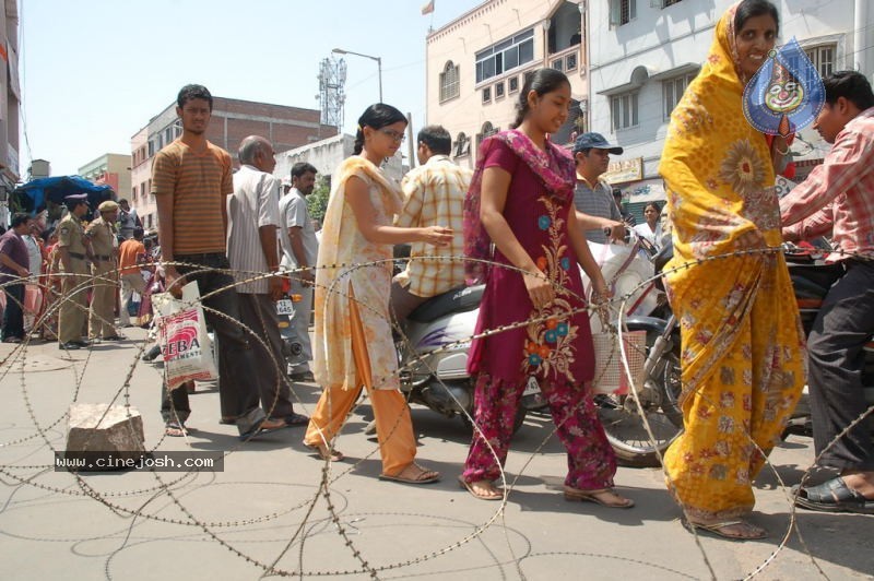 Hyderabad Old City Curfew Pics   - 51 / 102 photos