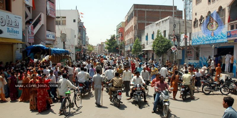 Hyderabad Old City Curfew Pics   - 59 / 102 photos