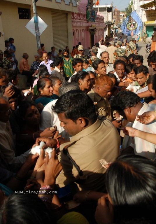 Hyderabad Old City Curfew Pics   - 89 / 102 photos