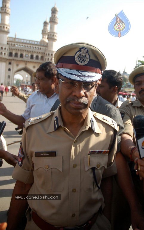 Hyderabad Old City Curfew Pics   - 93 / 102 photos