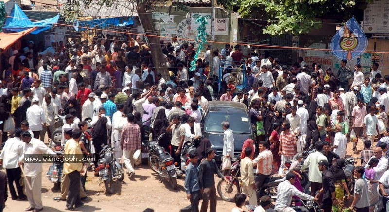 Hyderabad Old City Curfew Pics   - 98 / 102 photos