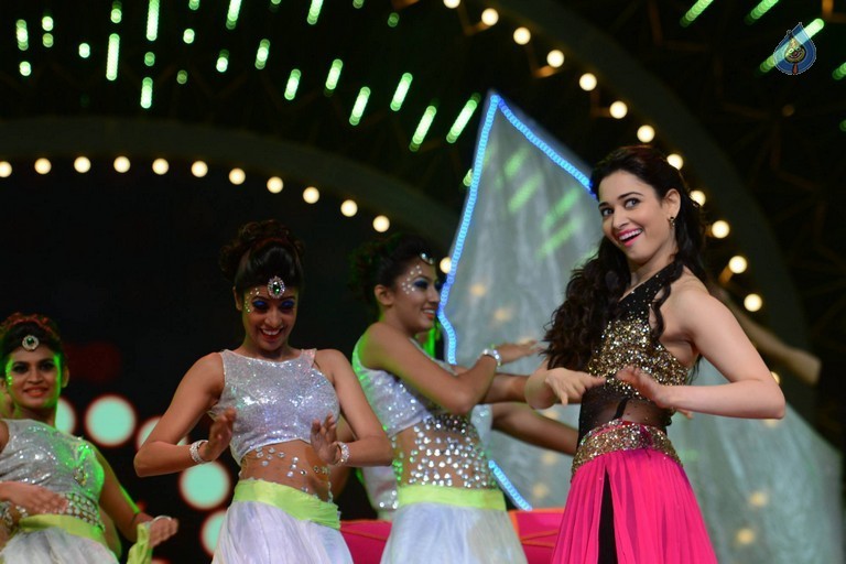IIFA Utsavam 2016 Photos 5 - 97 / 118 photos