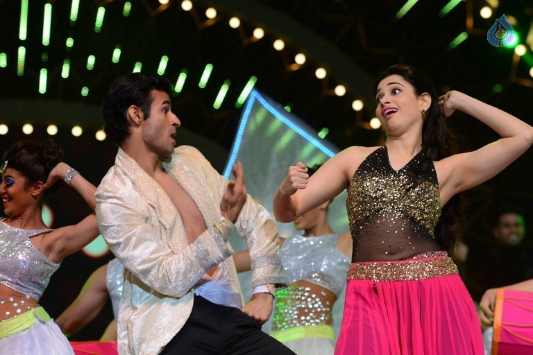 IIFA Utsavam 2016 Photos 5 - 110 / 118 photos