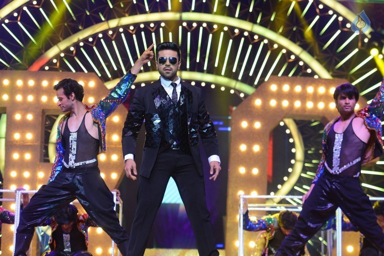 IIFA Utsavam 2016 Photos 6 - 5 / 103 photos
