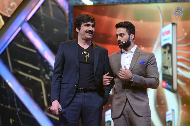 IIFA Utsavam 2016 Photos 6 - 70 / 103 photos