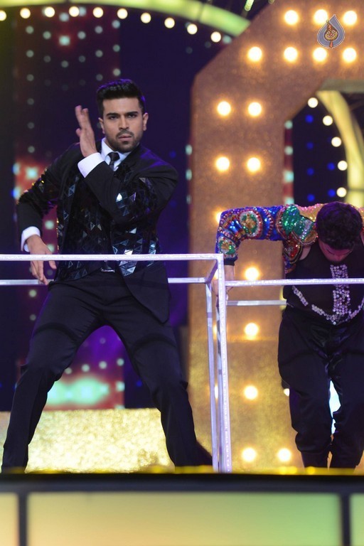 IIFA Utsavam 2016 Photos 6 - 96 / 103 photos