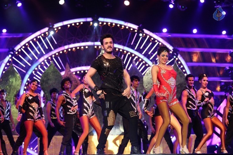 IIFA Utsavam 2016 Photos 6 - 102 / 103 photos