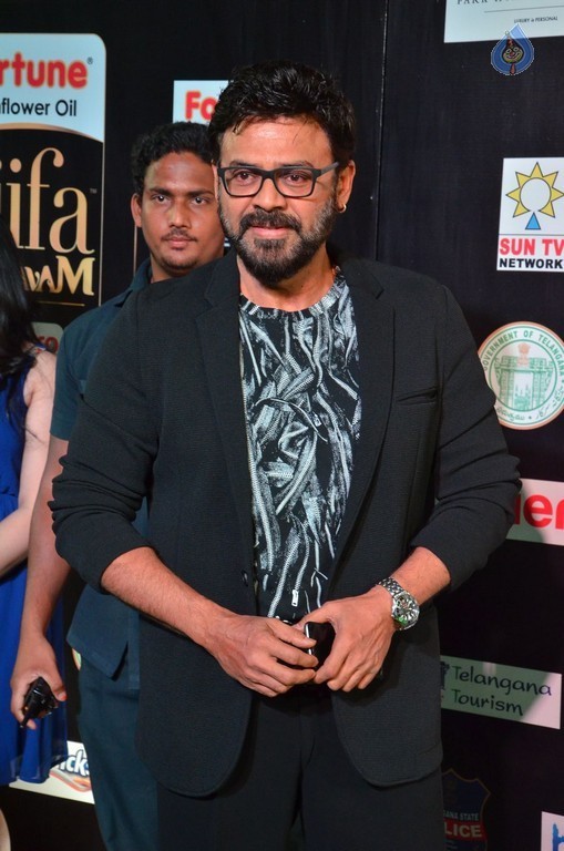 IIFA Utsavam 2017 Awards 1 (Day2) - 88 / 94 photos