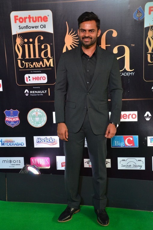 IIFA Utsavam 2017 Awards 2 (Day2) - 30 / 125 photos