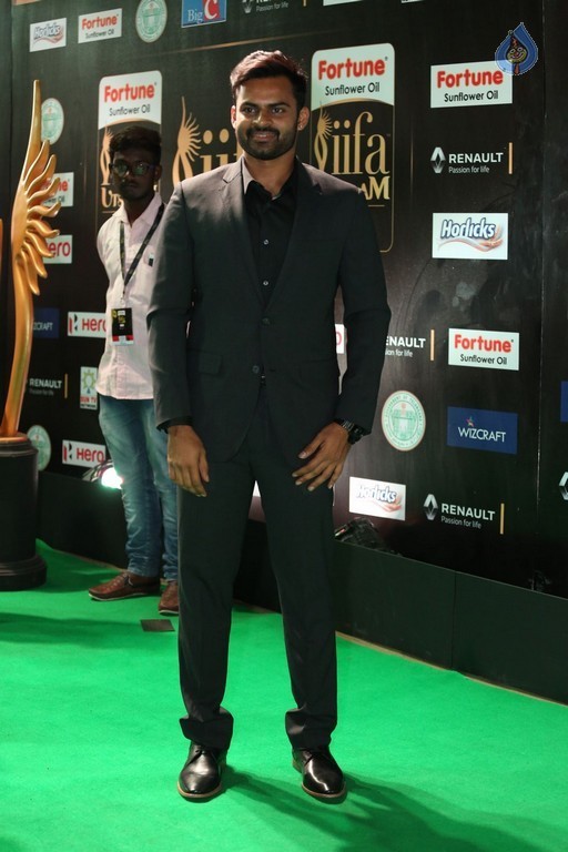 IIFA Utsavam 2017 Awards 2 (Day2) - 50 / 125 photos