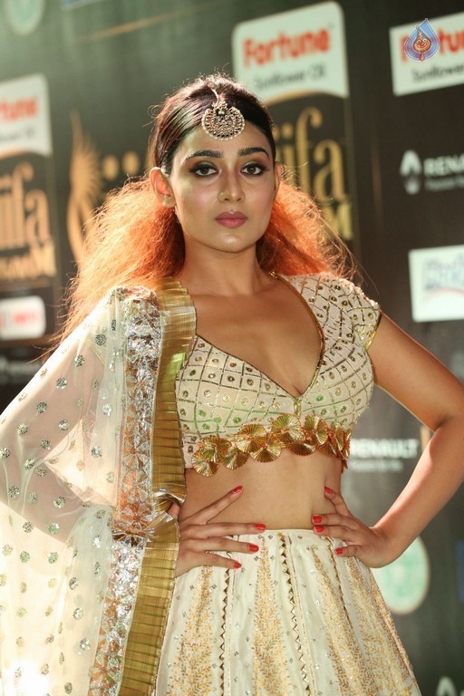 IIFA Utsavam 2017 Awards 2 (Day2) - 71 / 125 photos