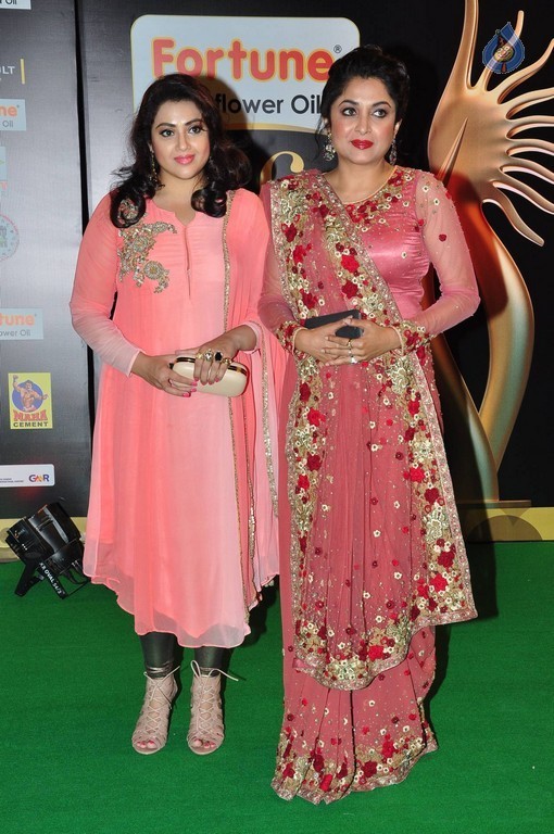 IIFA Utsavam Awards 2016 Photos 3 - 65 / 89 photos
