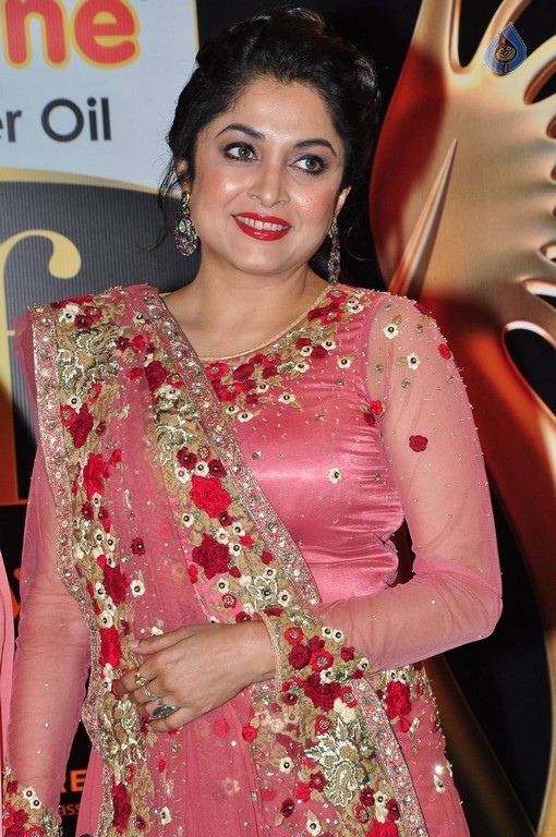 IIFA Utsavam Awards 2016 Photos 3 - 69 / 89 photos