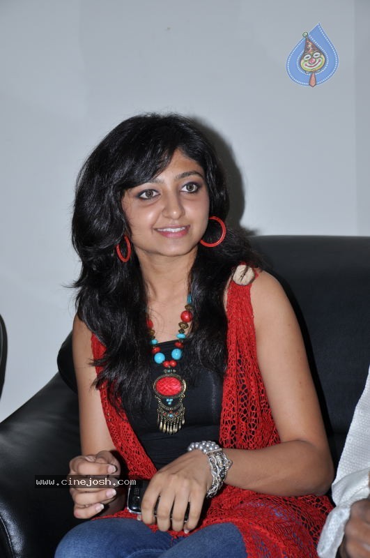 Indian Idol 5 Winner Sreeram Chandra Program At Shilpakala Vedika - 104 / 110 photos