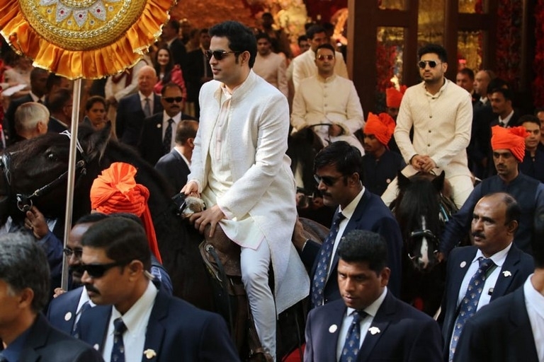 Isha Ambani and Anand Piramal Wedding Pics - 60 / 63 photos
