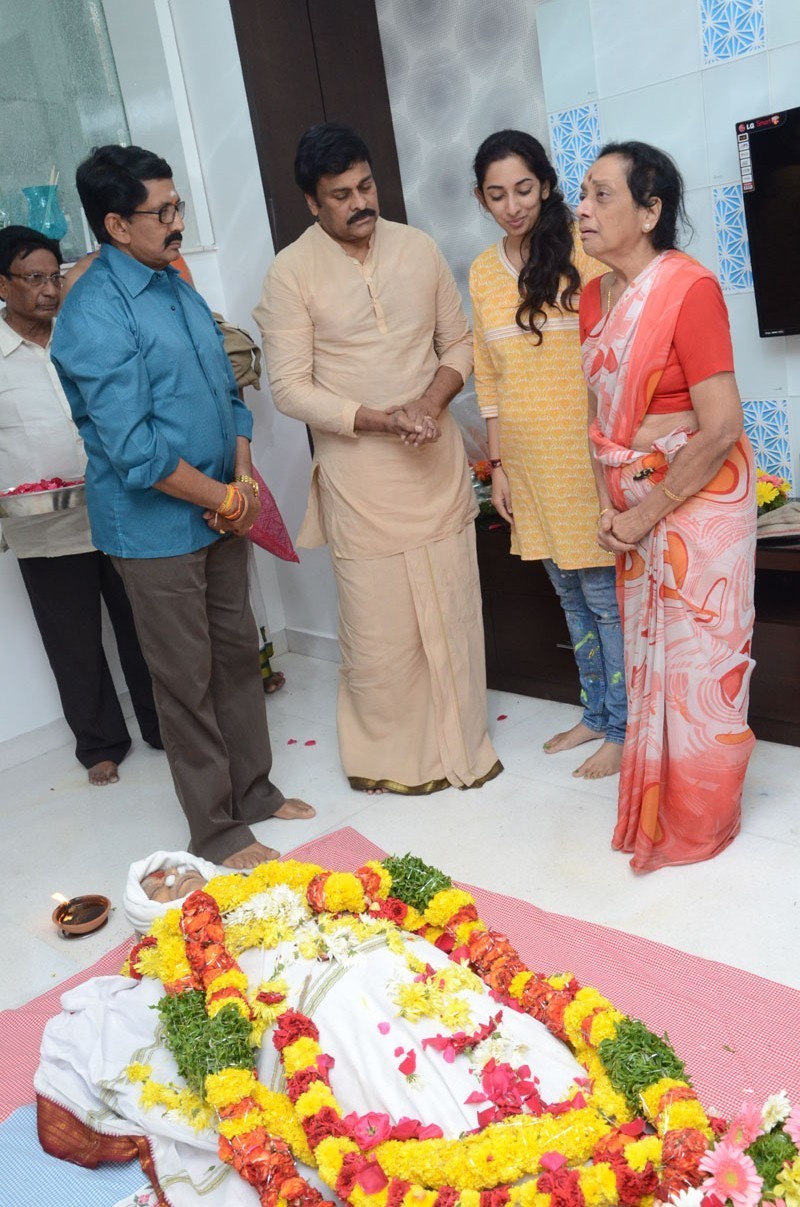 Jamuna Husband Ramana Rao Condolences Photos - 34 / 117 photos