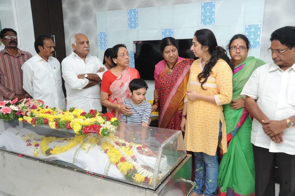 Jamuna Husband Ramana Rao Condolences Photos - 66 / 117 photos