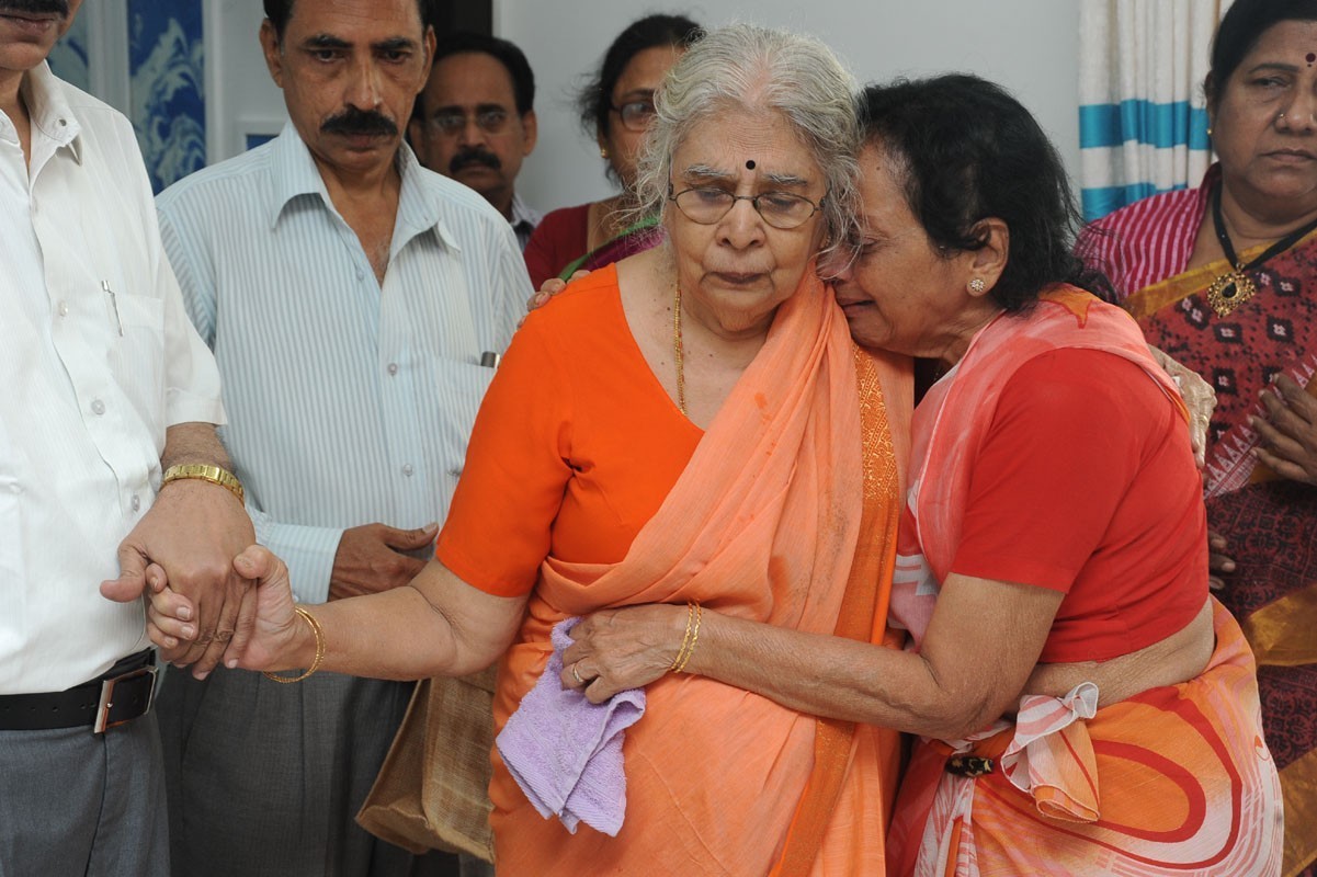 Jamuna Husband Ramana Rao Condolences Photos - 67 / 117 photos