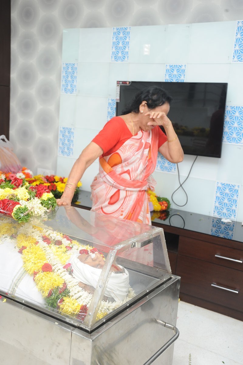 Jamuna Husband Ramana Rao Condolences Photos - 71 / 117 photos