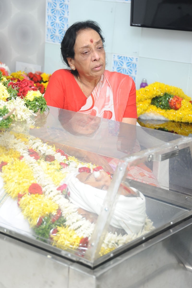 Jamuna Husband Ramana Rao Condolences Photos - 96 / 117 photos