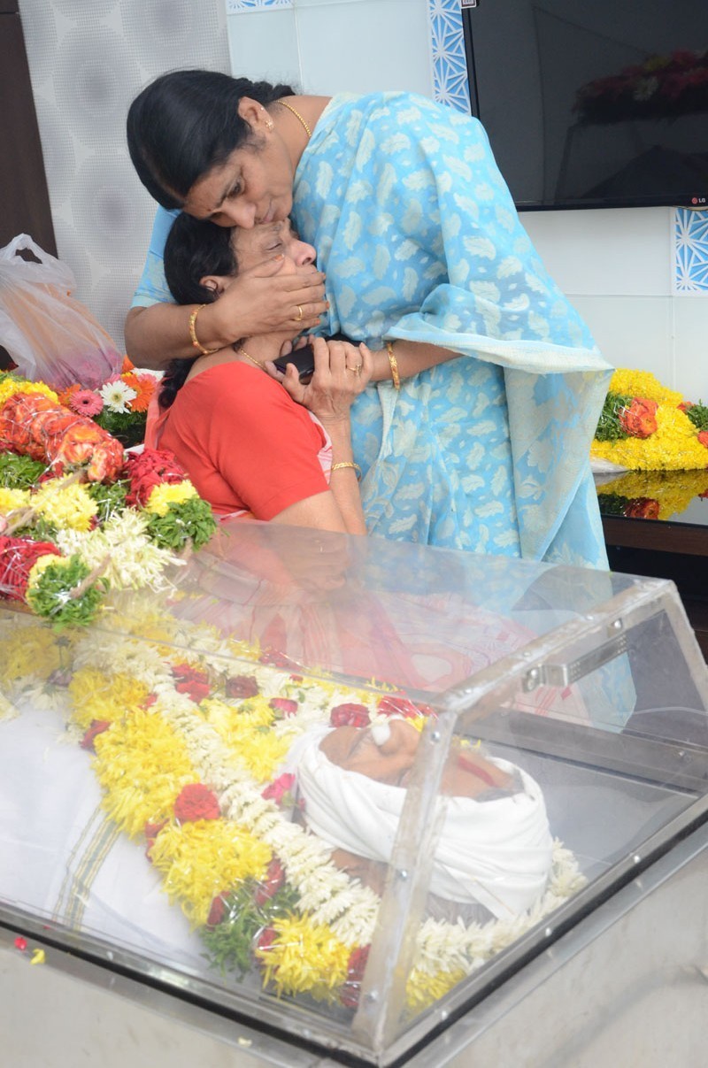 Jamuna Husband Ramana Rao Condolences Photos - 103 / 117 photos