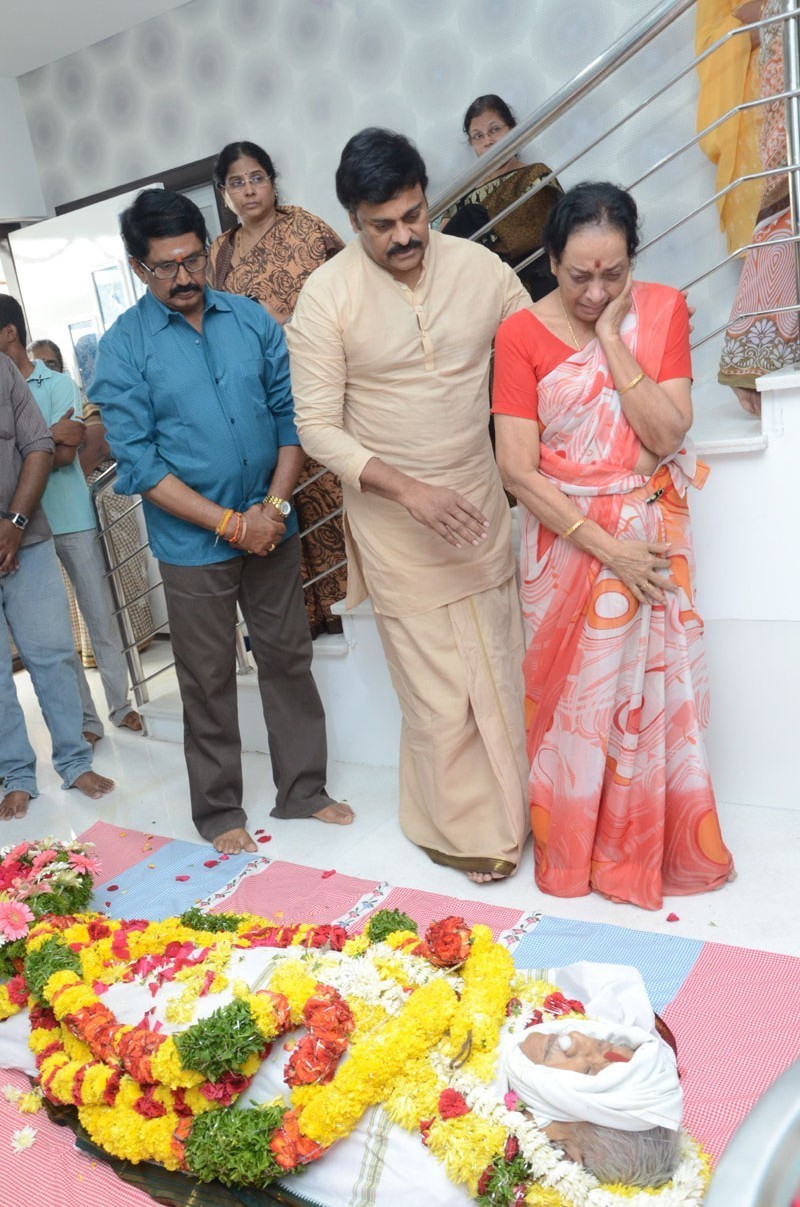 Jamuna Husband Ramana Rao Condolences Photos - 111 / 117 photos