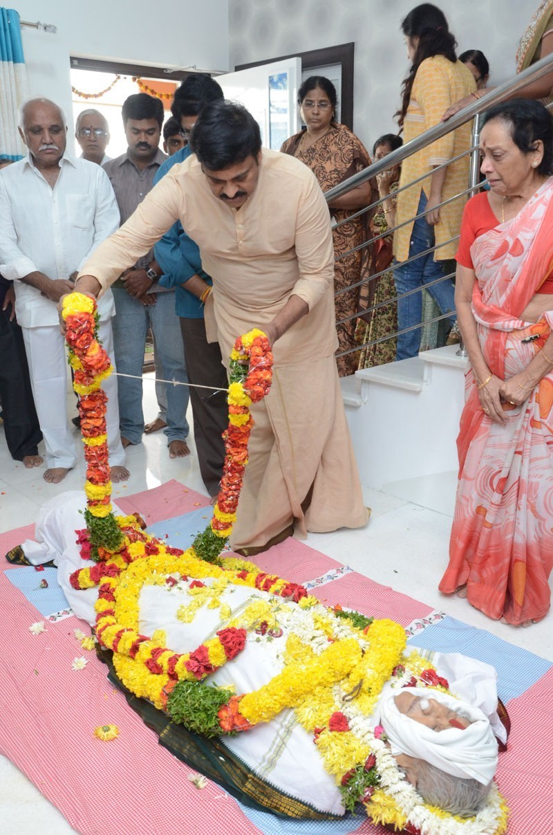 Jamuna Husband Ramana Rao Condolences Photos - 114 / 117 photos