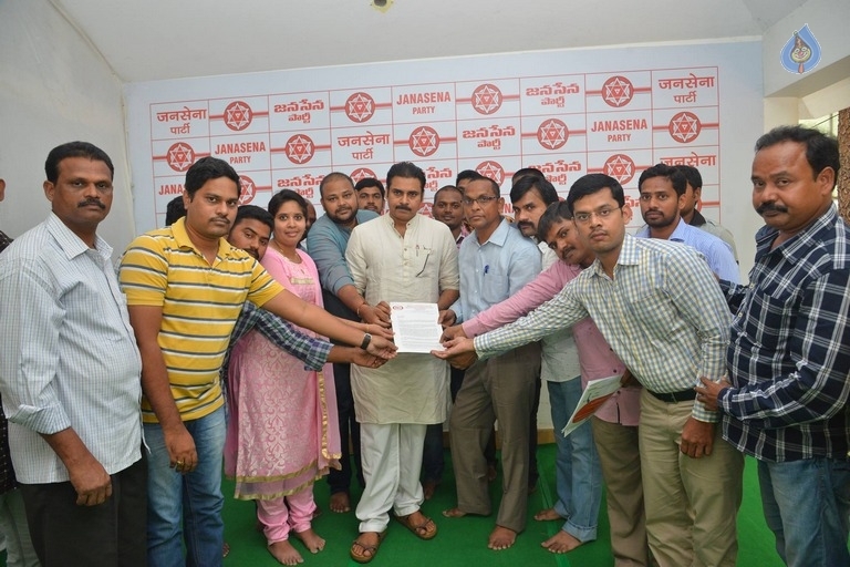 JanaSena Opposing DCI Ltd Privatization - 2 / 18 photos